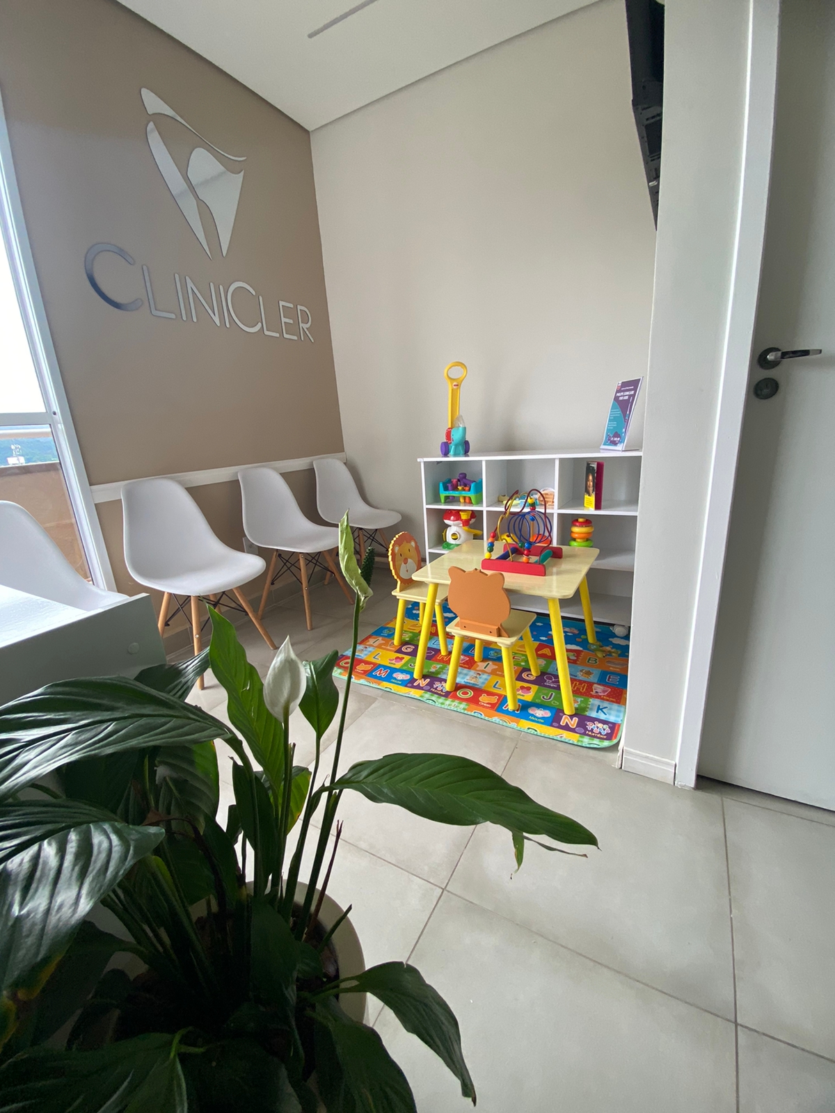 CliniCler Odontologia Especializada